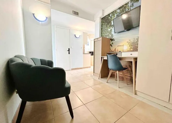 Daire Le Dulys : 2 Prs, Vue Mer, Clim, 2 Min Plages Antibes